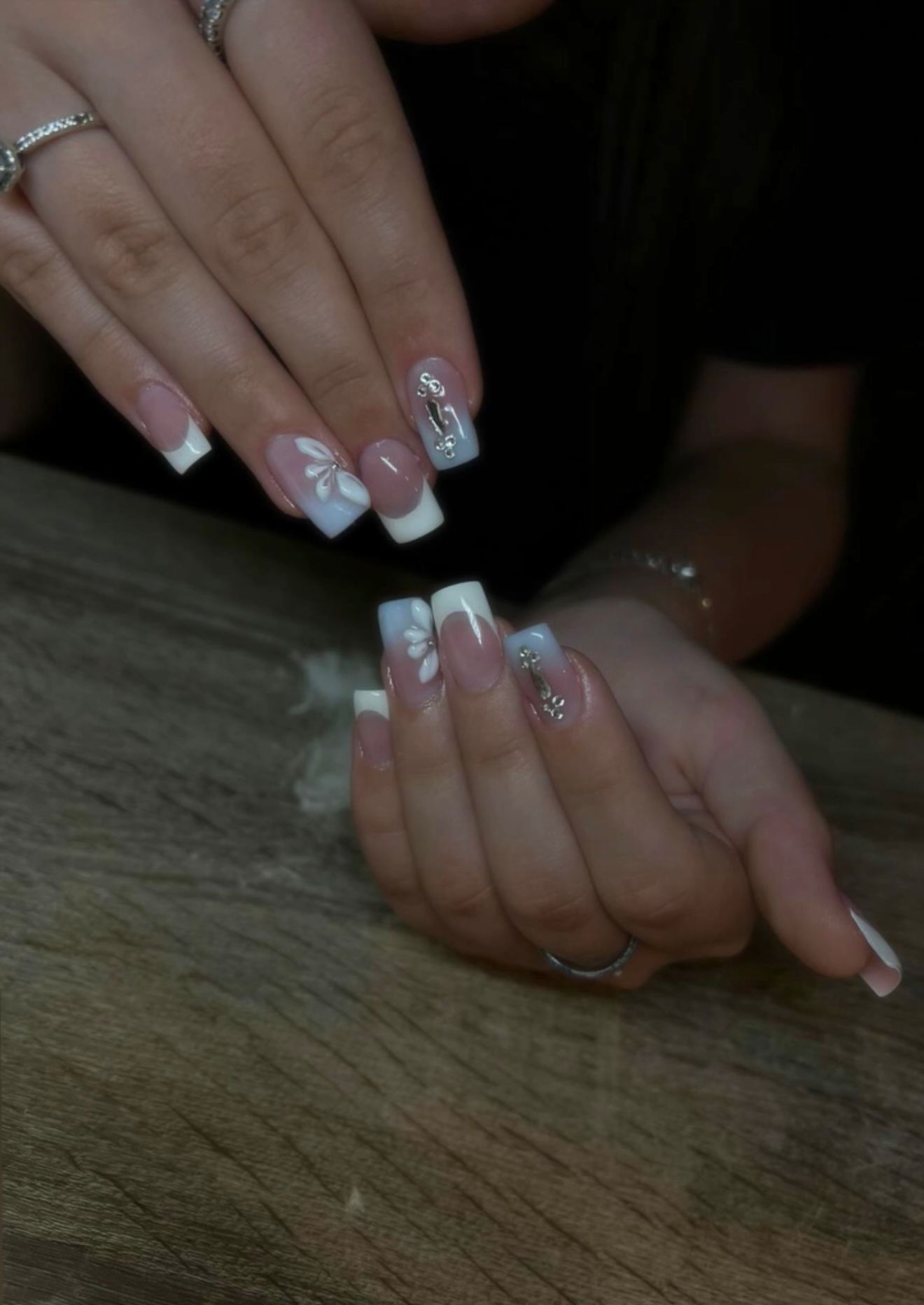Nagelstudio Essen – French Nails mit Nail Art, Tattoo & Beauty by Ally